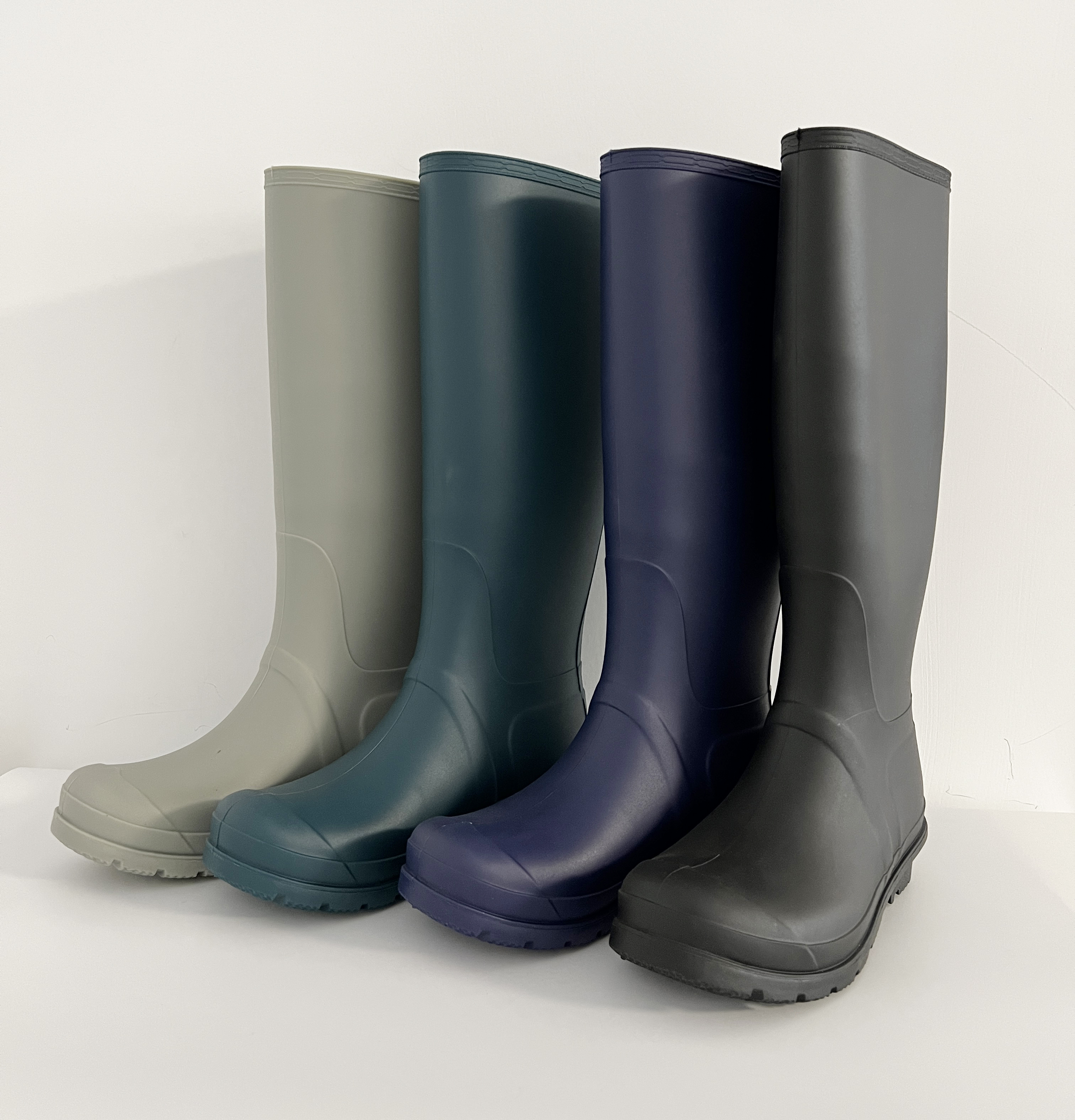 Adult Knee High Rain Boots Ladies Fahion Rain Shoes